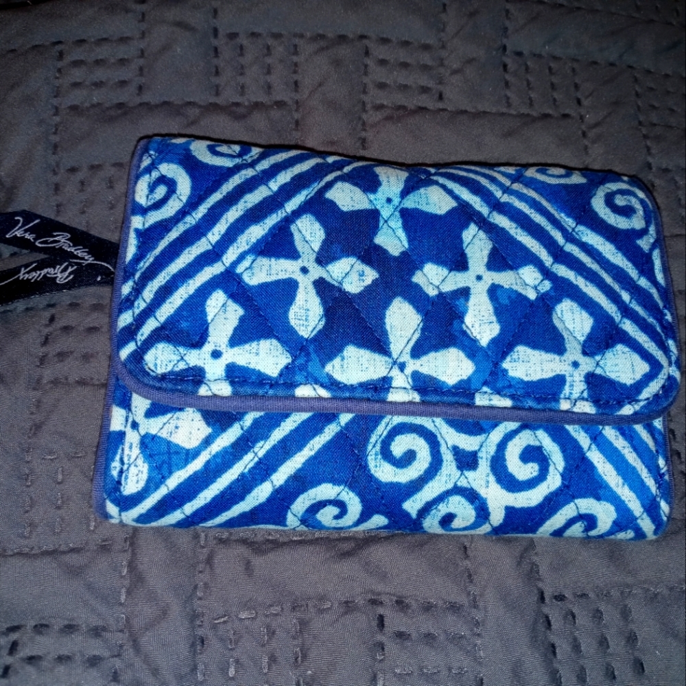 Vera Bradley tri-fold wallet